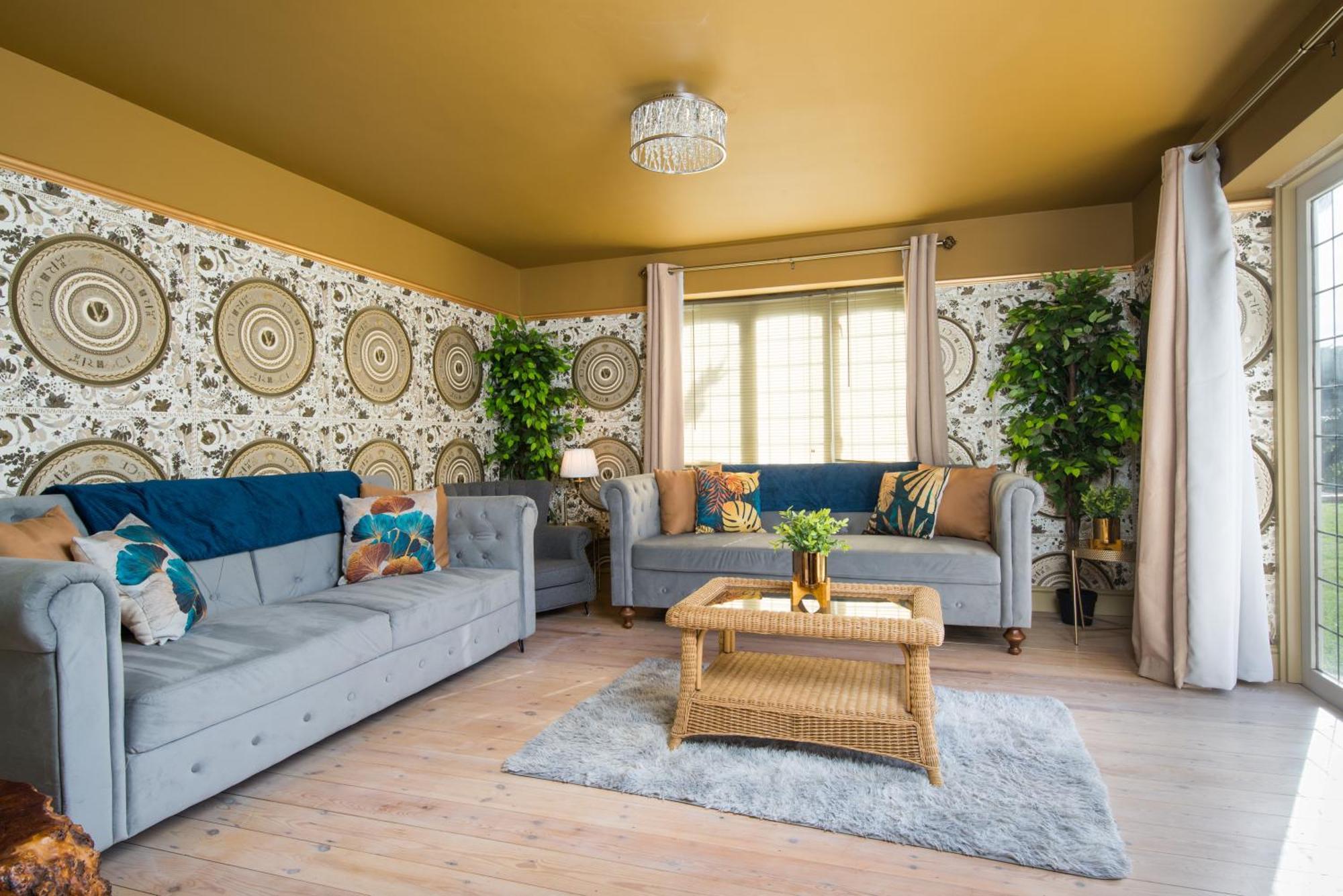 Deluxe 4 Or 5 Bed House With Hot Tub, Cinema Room Sleeps 15 แซฟฟรอนวอลเดน ภายนอก รูปภาพ